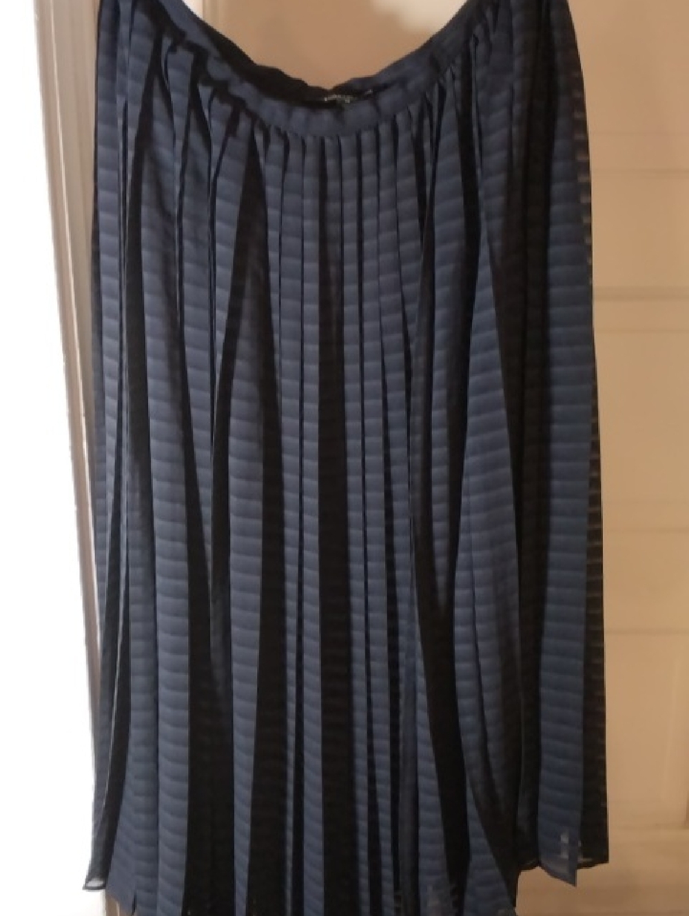 Lauren Ralph Lauren Navy Pleated Midi Skirt